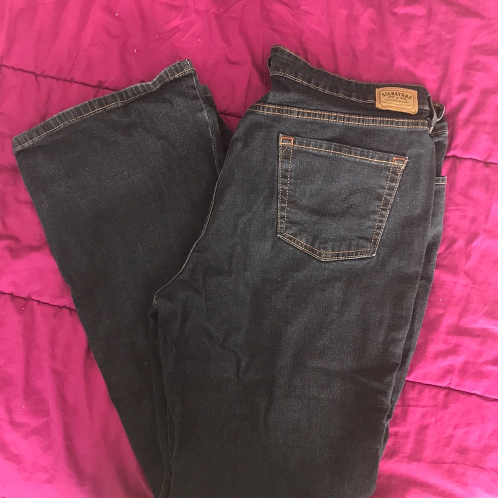 EUC Levi jeans - boot cut